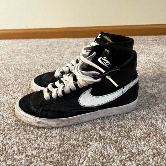 Mens Size 6.5 - Nike Blazer '77 Suede Mid Black White - Picture 2 of 6